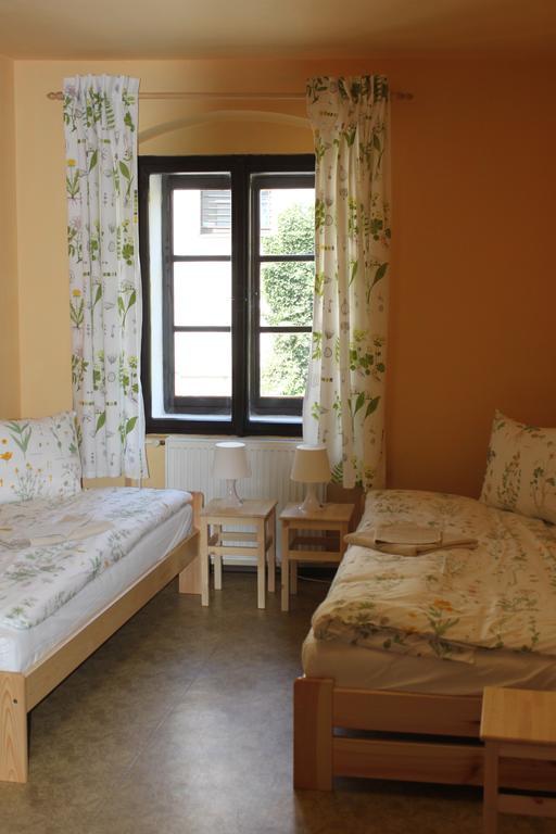Penzion U Brany Kutna Hora Room photo